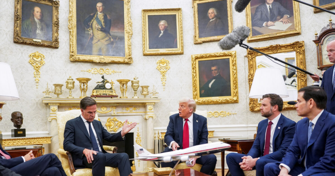 Τραμπ: «Η Ρωσία έχει διορία 50 ημερών να συμφωνήσει σε εκεχειρία – Θα στείλουμε τα καλύτερα όπλα στην Ουκρανία»