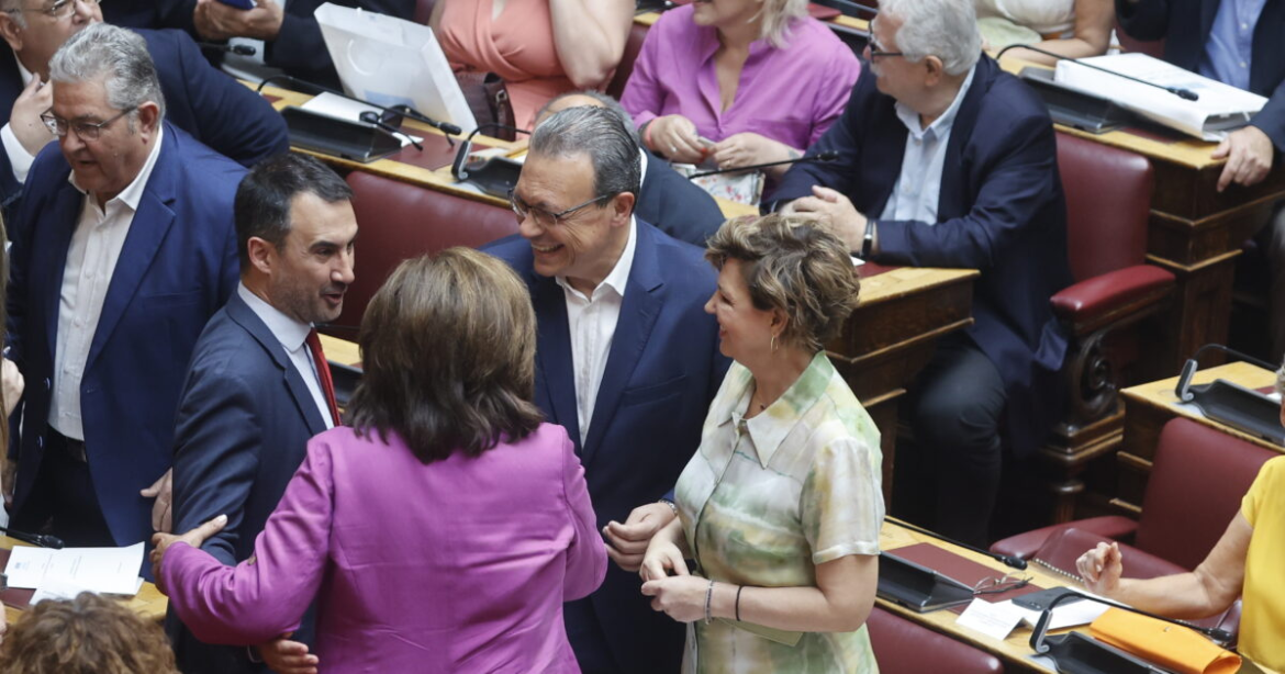 Πρώτο κοινό βήμα ΣΥΡΙΖΑ και Νέας Αριστεράς: Κατέθεσαν  κοινό αίτημα με 37 υπογραφές για προανακριτική για Βορίδη και Αυγενάκη