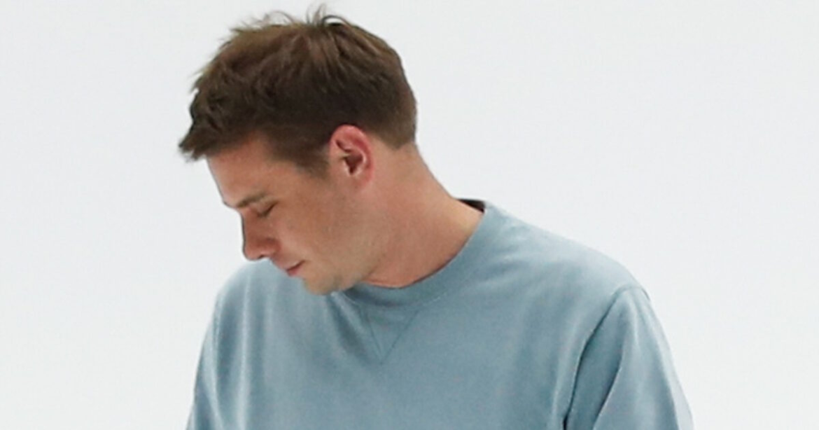 Ο Τζόναθαν Άντερσον του οίκου Dior αναλαμβάνει τον σχεδιασμό κοστουμιών για την ταινία «Artificial»