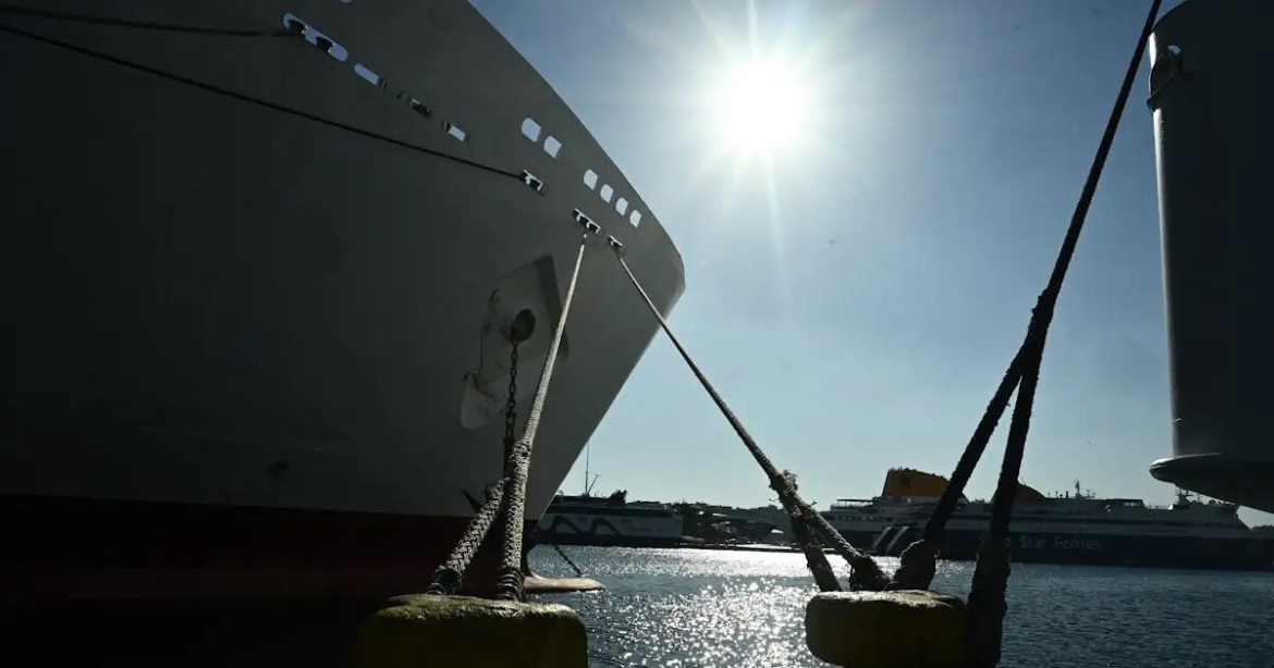 Ο ανομολόγητος «στόχος» των δασμών στην ελληνική οικονομία, πέρα από «εξαγωγές/εισαγωγές», λέγεται… Πειραιάς