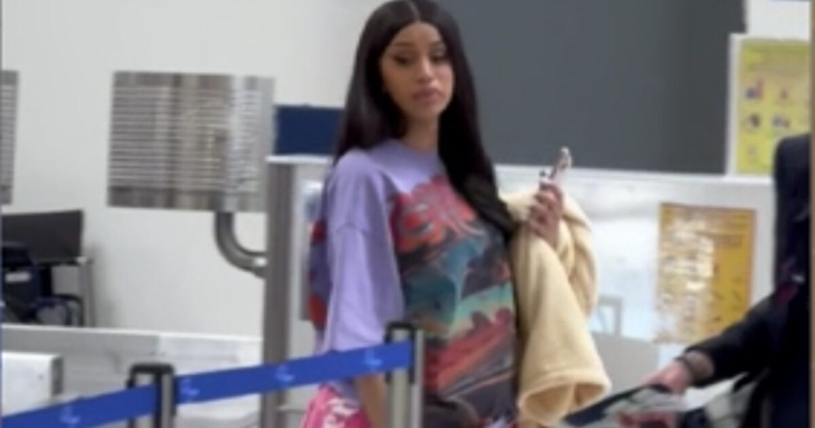 Η Cardi B έφυγε από τη Μύκονο σαν «κοινή θνητή»: Το βίντεο στο αεροδρόμιο
