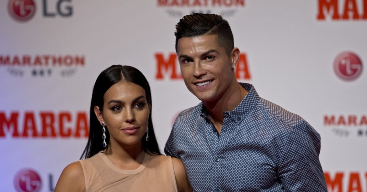 Ο Κριστιάνο Ρονάλντο έκανε πρόταση γάμου στην Χεορχίνα με ένα εντυπωσιακό μονόπετρο