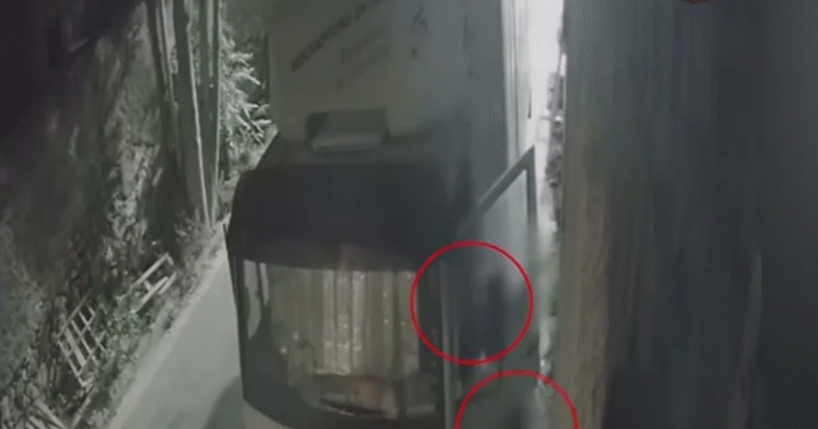 Πειραιάς: Καρέ – καρέ η κλοπή φορτηγού από 4 νεαρούς – Βίντεο ντοκουμέντο