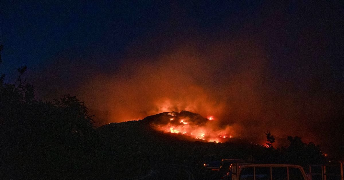 Φωτιά στην Κερατέα σε χαμηλή βλάστηση – Άμεση επέμβαση της πυροσβεστικής