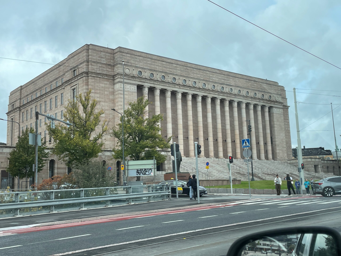 Φινλανδία: Νεκρός 30χρονος βουλευτής μέσα στο Κοινοβούλιο – Συγκλονισμένη η πολιτική ζωή της χώρας