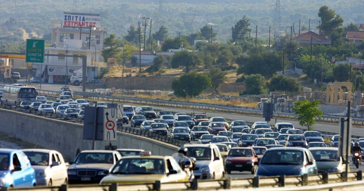 Μποτιλιάρισμα στην Αθηνών – Κορίνθου μετά από τροχαίο