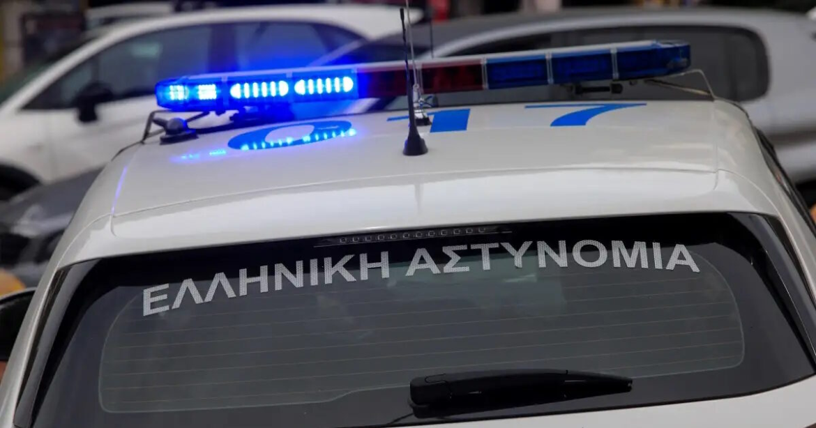 Θεσσαλονίκη: 20χρονος παραβίασε κόκκινα φανάρια και οδηγούσε ακόμη και πάνω σε πεζοδρόμια