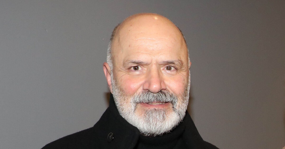 Νίκος Χατζόπουλος: «Έχω αποδεχτεί το παρελθόν, με ό,τι καλό ή κακό, έτσι κι αλλιώς δεν μπορώ να το αλλάξω»