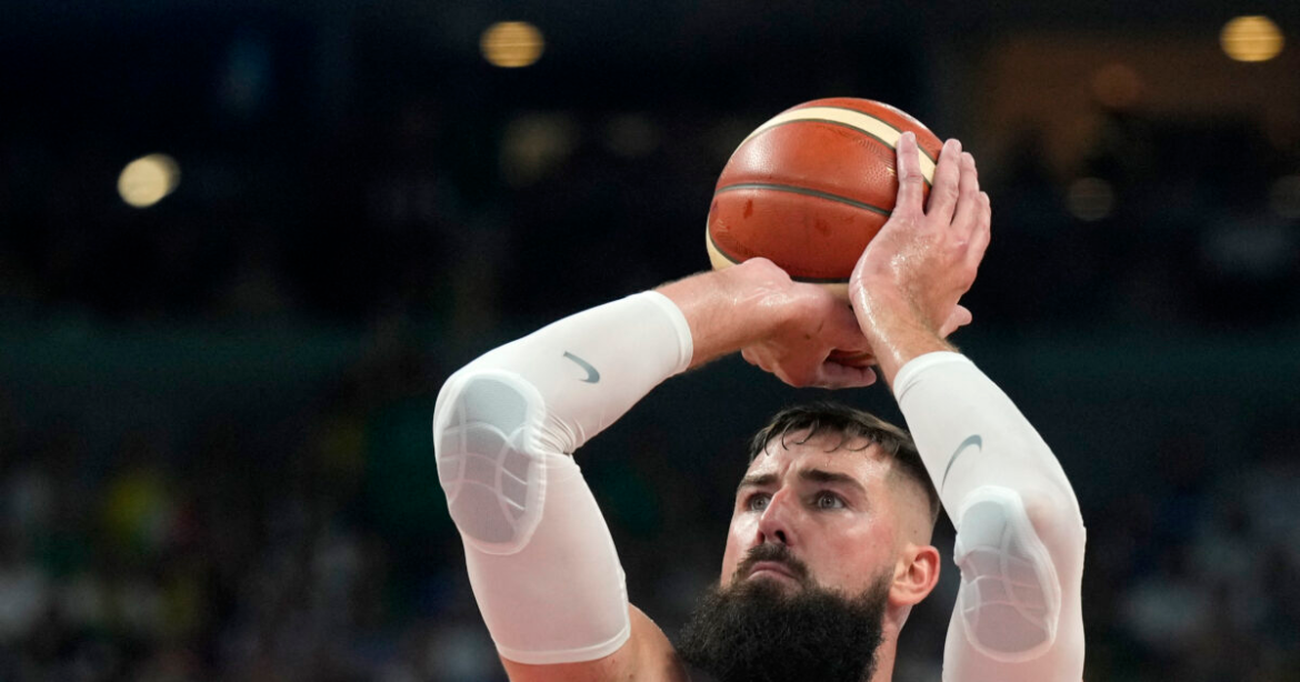 Βαλαντσιούνας για το Λιθουανία – Ελλάδα: «Δεν θα σας πω πώς θα σταματήσουμε τον Γιάννη Αντετοκούνμπο»