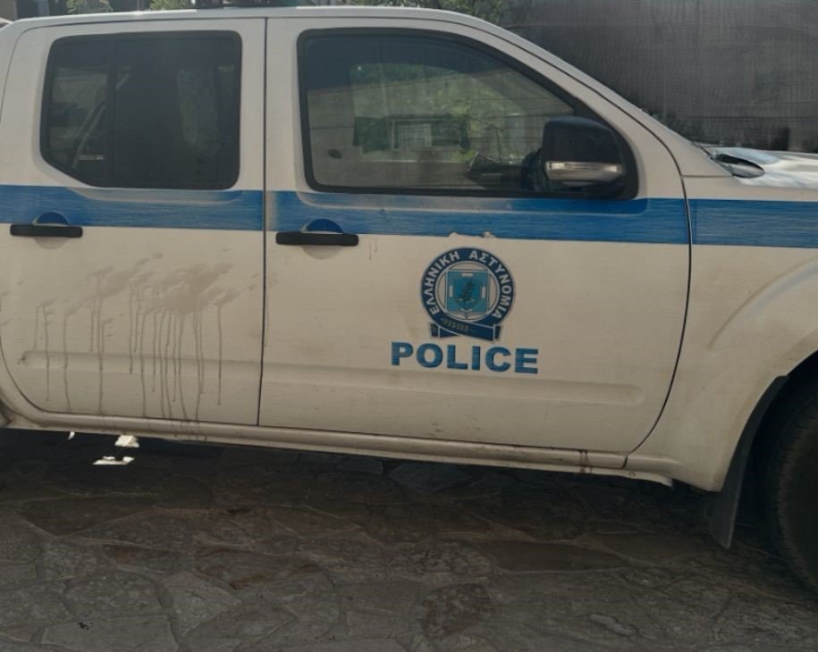 Ηράκλειο: Τεράστιο Κλαδί δέντρου Καταπλάκωσε Αυτοκίνητο – Ευτυχώς Χωρίς Θύματα [Βίντεο]