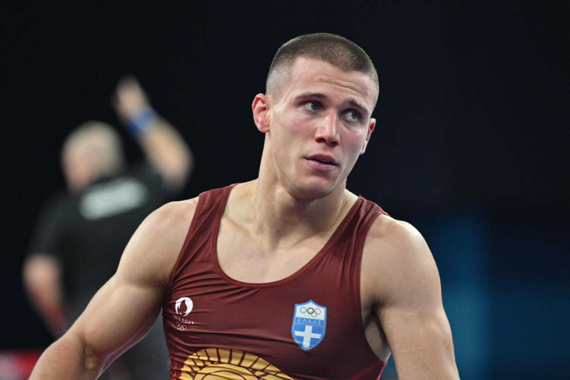 Ο Γιώργος Κουγιουμτσίδης γράφει ιστορία: Στον τελικό του παγκοσμίου πρωταθλήματος πάλης ο Έλληνας πρωταθλητής