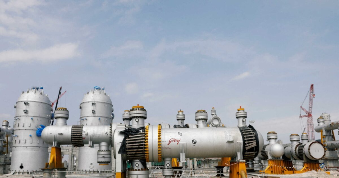 Τα κοιτάσματα πετρελαίου εξαντλούνται και δεν αντικαθίστανται επαρκώς – Από τα “έτοιμα” τρώνε πλέον οι πετρελαϊκές