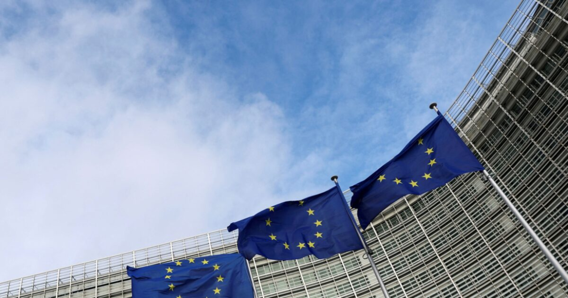 Πιέσεις εκ Βρυξελλών για εκλογές ^ ΟΤΕ: Όλα τα λεφτά στην Ελλάδα ^ καμία χώρα δεν πλούτισε από τον τουρισμό ^ το μοναδικό case study της ΓΕΚ ΤΕΡΝΑ ^ ο άθλος του brain regain των γιατρών ^ ζητούνται…ινδικά χέρια ^ πλαστικά Θράκης: Το «κλειδί» της οργανικής ανάπτυξης ^ ογκόλιθος χρέους στις πλάτες της υπερδύναμης