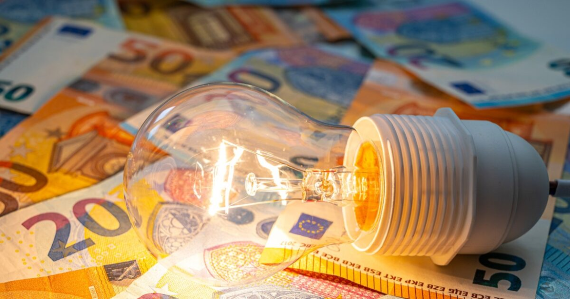 Ηλεκτρικό ρεύμα: Κατέρρευσε η τιμή του την Κυριακή με 34 ευρώ και έξι ώρες κάτω από το μηδέν