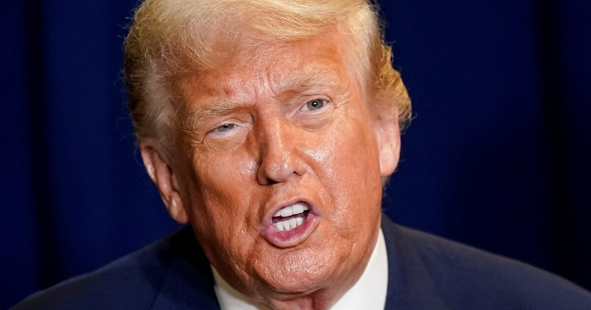 Ο Ντόναλντ Τραμπ θα υπογράψει διάταγμα για τη διάλυση των «εγχώριων τρομοκρατικών δικτύων»