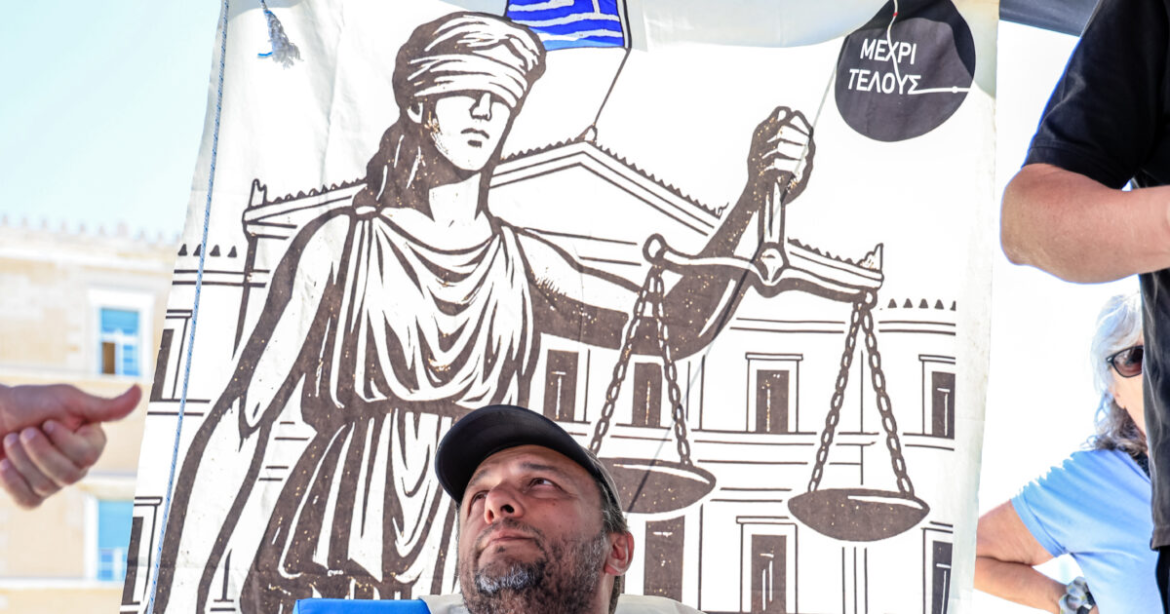 Γιώργος Φλωρίδης: Σύντομα η εισαγγελική απόφαση για την εκταφή της σορού του γιου του Πάνου Ρούτσι