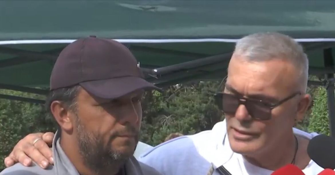 Ο Στέλιος Ρόκκος στο πλευρό του Πάνου Ρούτσι στο Σύνταγμα – «Μας αξίζει να ζούμε σε ένα κράτος με δικαιοσύνη»