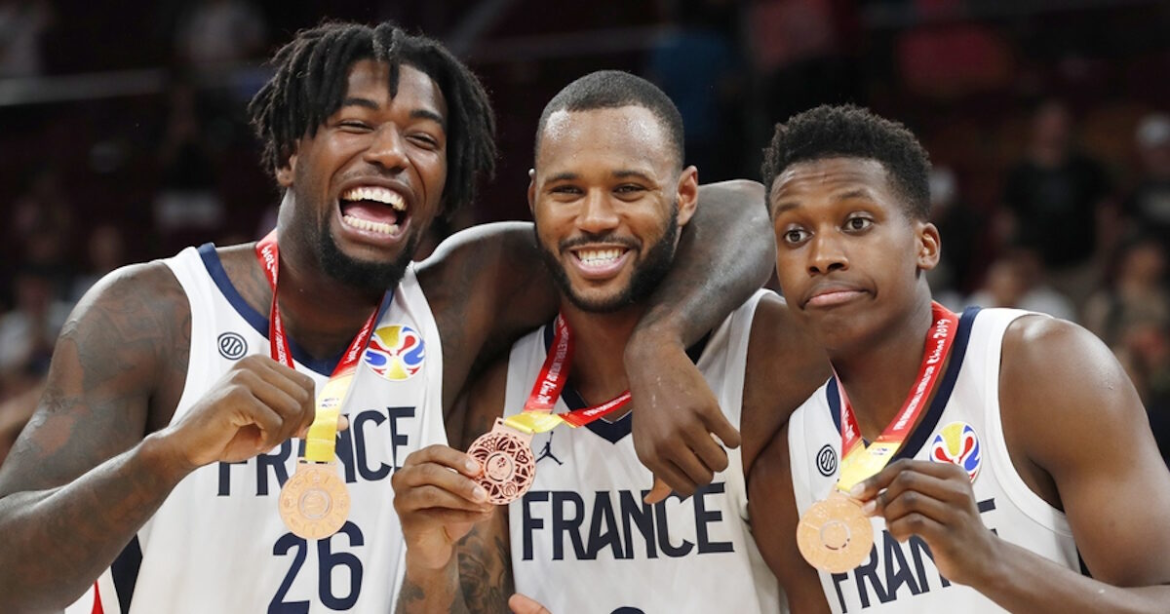 Ο Ματίας Λεσόρ υποδέχτηκε με χιούμορ τον Φρανκ Νιλικίνα: «Σωστή πόλη, λάθος χρώμα»