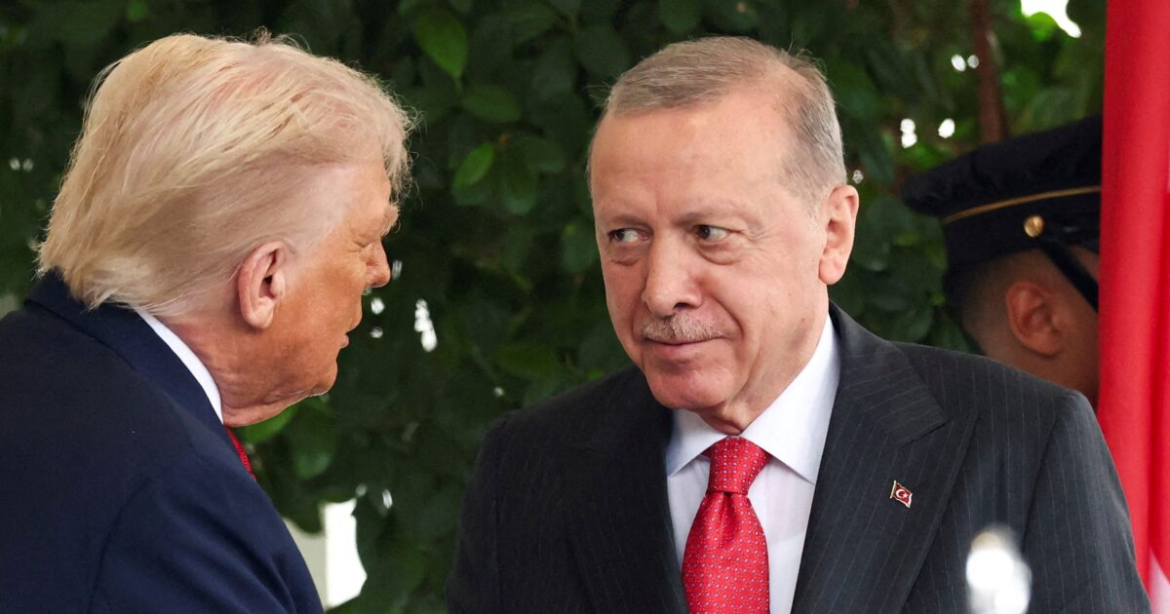 Ο ρόλος του Ερντογάν στη Γάζα: Πώς έπεισε την Χαμάς να συμφωνήσει με το Ισραήλ – Τι κερδίζει η Τουρκία