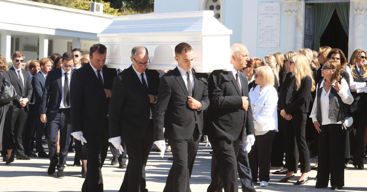 Μαρίσσα Λαιμού: Σπαρακτικός ο επικήδειος του πατέρα της – «Στεκόμαστε εδώ με την πιο βαριά καρδιά που μπορεί να έχει ένας γονιός»