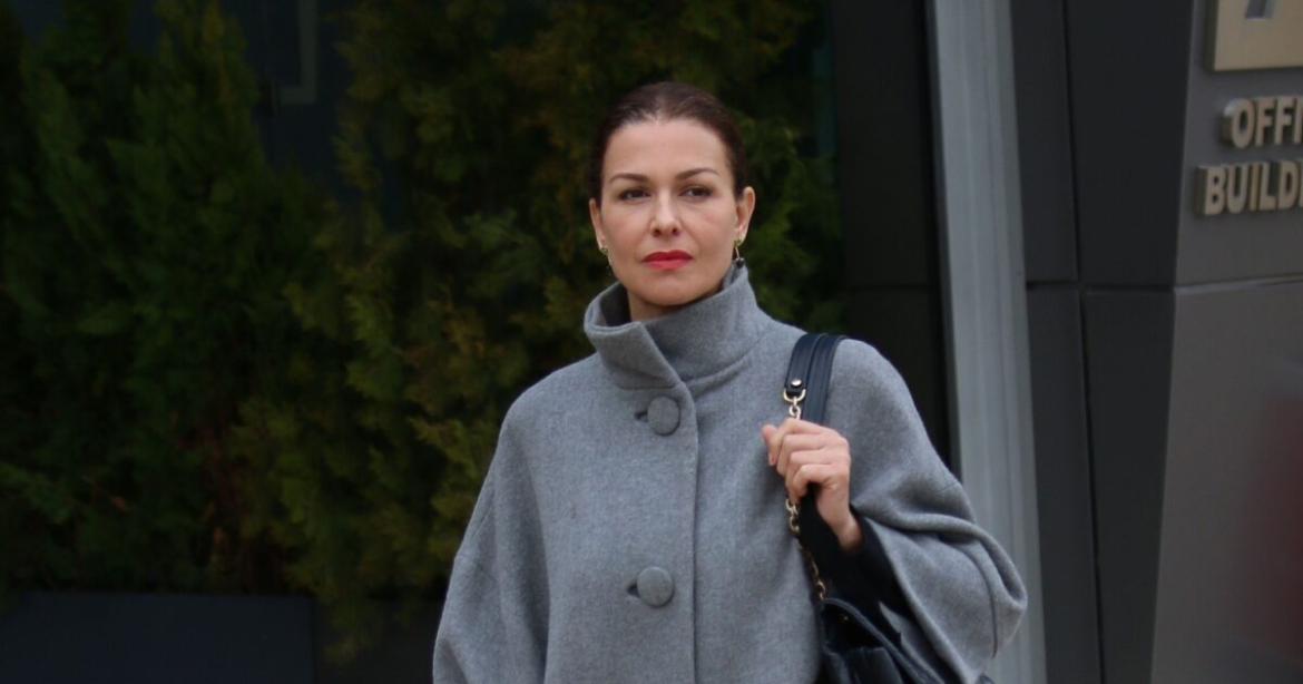 Τζίνα Αλιμόνου για το επεισόδιο ενδοοικογενειακής βίας από τον πρώην σύντροφό της: «Όλοι μπορεί να ξεφύγουμε»