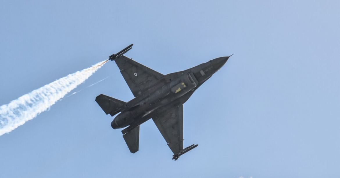 Η Πολεμική Αεροπορία θέλει να μετατρέψει σε «Οχιές» 38 μαχητικά αεροσκάφη F-16 Block 50 – Σύντομα η πρόταση στις ΗΠΑ