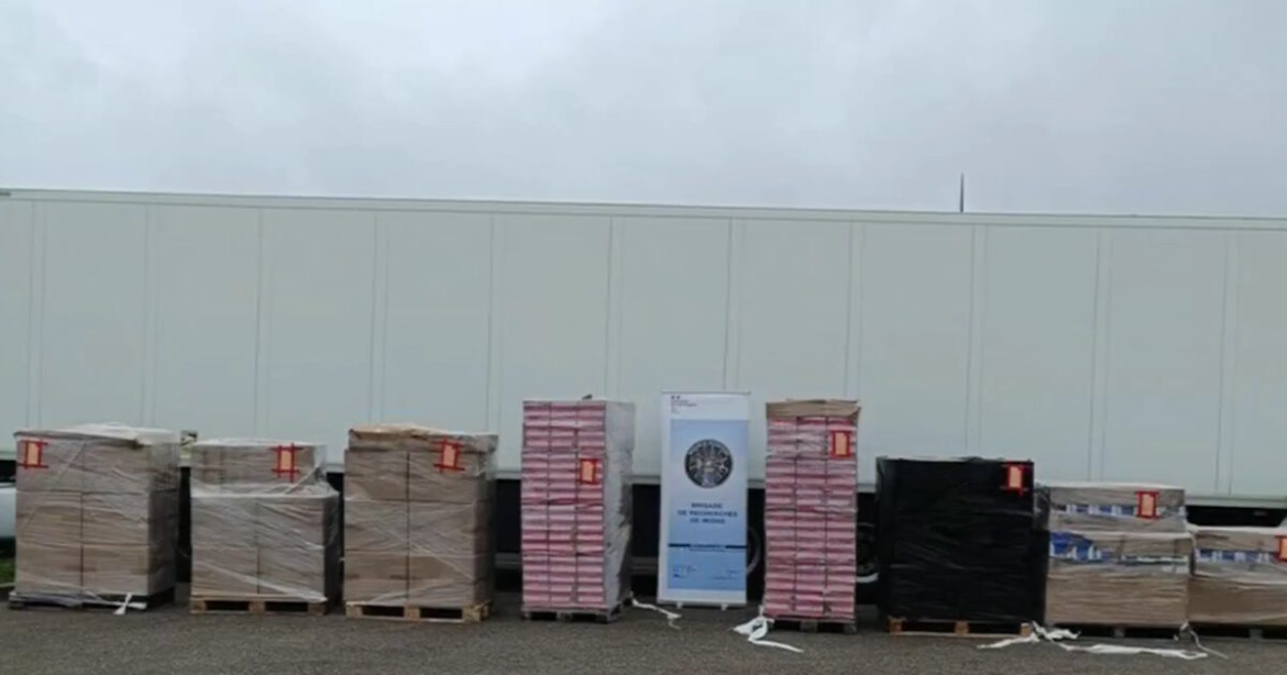 Επτά τόνοι λαθραία τσιγάρα κατασχέθηκαν στη Γαλλία κρυμμένα μέσα σε φορτίο με ιταλικά ζυμαρικά