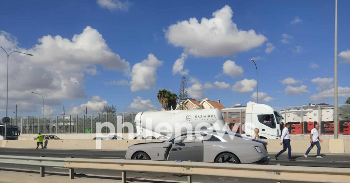 Κύπρος: Δολοφόνησαν τον προέδρο της Καρμιώτισσας – Τον γάζωσαν μέσα στη Rolls Royce του κοντά στο σπίτι του