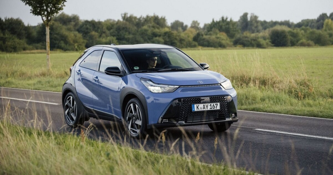 Toyota: Φέρνει το πλήρως υβριδικό Aygo X με τιμή από 19.500 ευρώ
