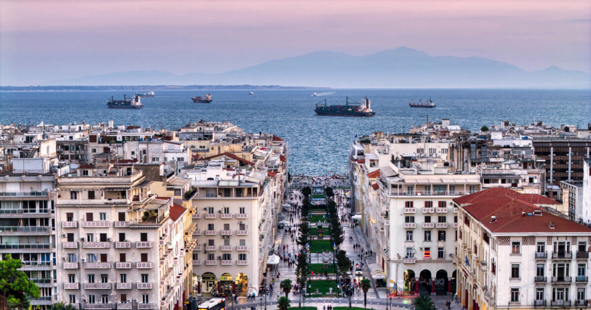 Θεσσαλονίκη: «Ορφανά» οικόπεδα περνούν στα χέρια του δήμου για να γίνουν πάρκινγκ, πάρκα και χώροι πρασίνου