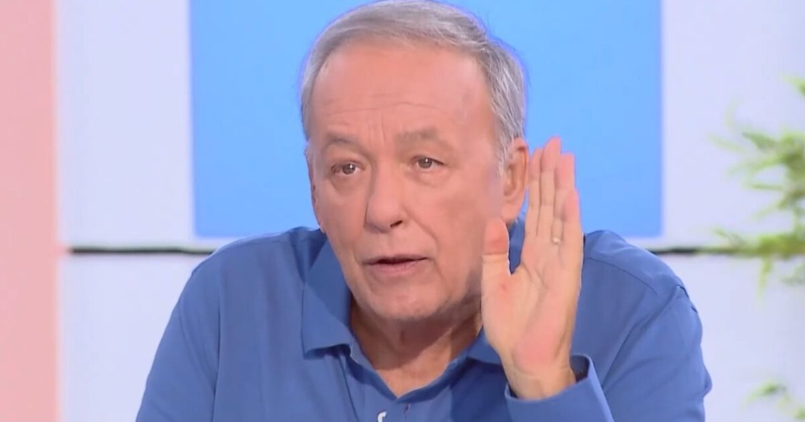 Ανδρέας Μικρούτσικος κατά Βασίλη Μπισμπίκη: «Ανεπίτρεπτο να βλέπεις την ιστορία του Πάνου Ρούτσι σαν “πλυντήριο” για να “ξεπλύνεις”»