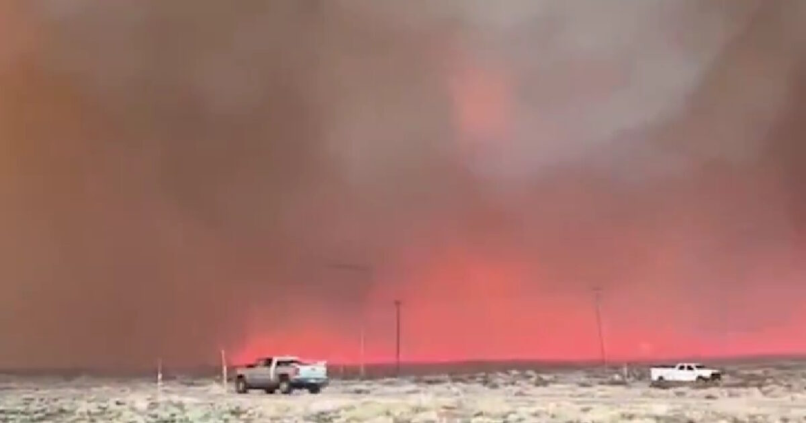 Καλιφόρνια: Φωτιές αλλά και καταιγίδες σαρώνουν περιοχές της Πολιτείας – Φόβοι για κατολισθήσεις λάσπης