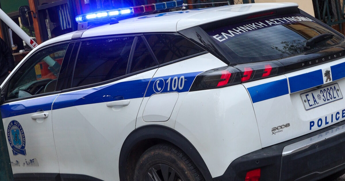 Μενίδι: 14χρονη απέβαλε από το ξύλο – Κατήγγειλε ότι την χτύπησε η μητέρα της