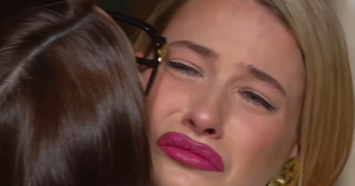 GNTM: Ξέσπασε σε κλάματα η Ελένη Ορκοπούλου μετά την κριτική της Ηλιάνας Παπαγεωργίου – «Μπορεί να αποχωρήσω»