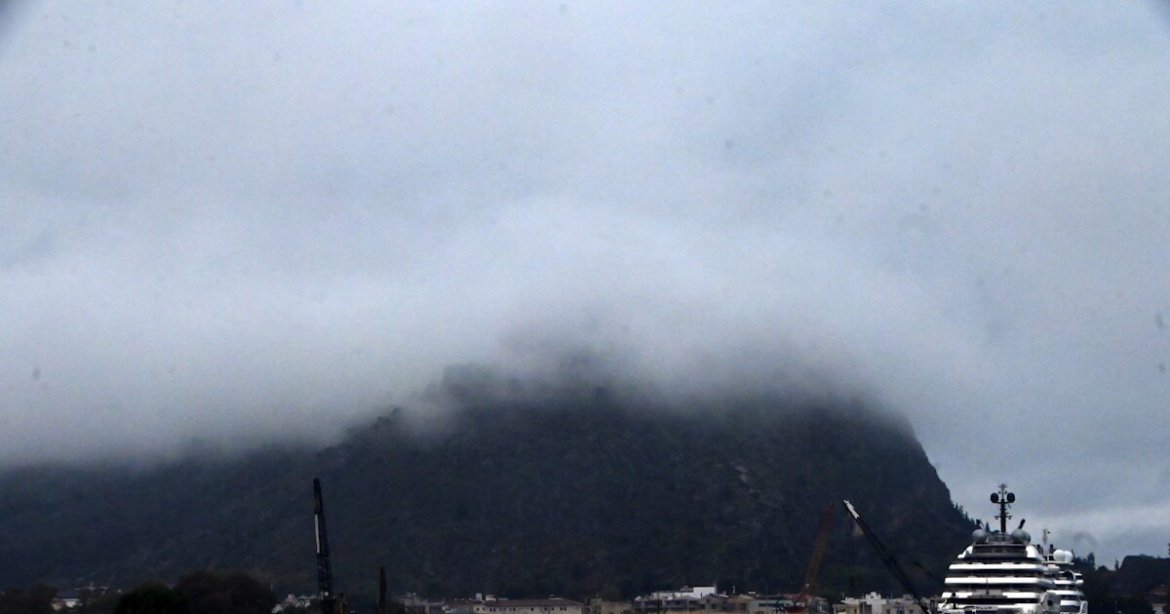 Καιρός αύριο: Συννεφιά, βροχές και καταιγίδες – Προειδοποιήσεις για ισχυρά φαινόμενα σε Ιόνιο, Ήπειρο και δυτική Στερεά