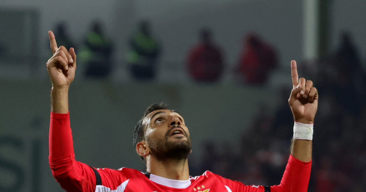 Ο «αμείλικτος» Βαγγέλης Παυλίδης έγινε πρωτοσέλιδο στην πορτογαλική A Bola