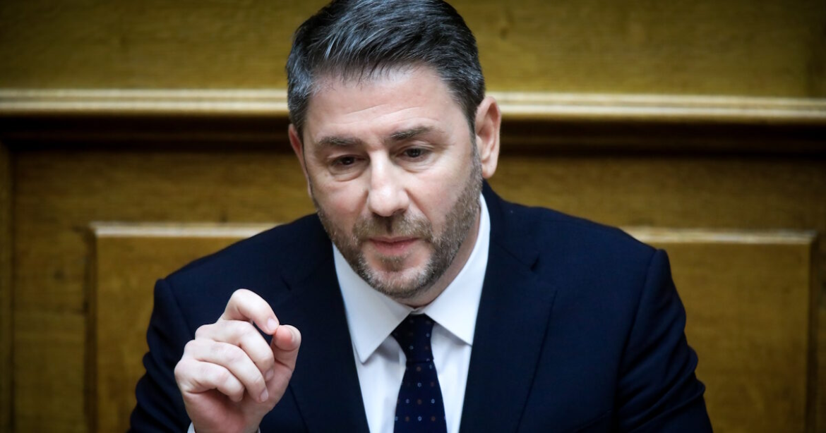 Ανδρουλάκης: Η κυβέρνηση είναι κυβέρνηση «βουτηγμένη στην ανυποληψία, την αποτυχία και τη διαφθορά» –