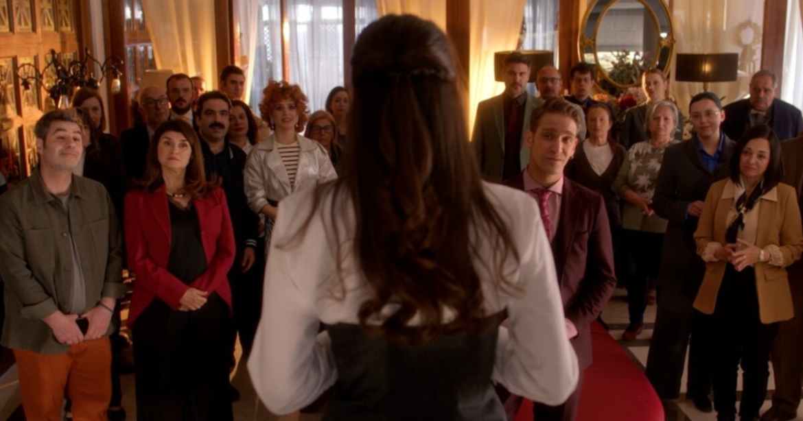 Hotel Elvira – επόμενο επεισόδιο: Η Ελβίρα μαθαίνει πως ο Χάρι μένει κρυφά στο ξενοδοχείο του Παντελή