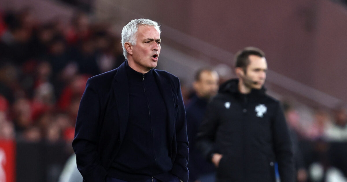 Μουρίνιο σε δημοσιογράφο: «Είσαι τιμωρημένος, ίσως απαντήσω την επόμενη εβδομάδα στην ερώτηση»