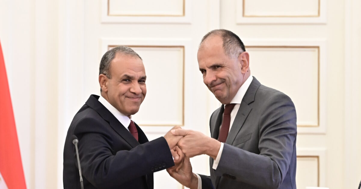 Τηλεφωνική επικοινωνία Γεραπετρίτη με τον Αιγύπτιο υπουργό Εξωτερικών για τριμερή Ελλάδας, Κύπρου και Αιγύπτου
