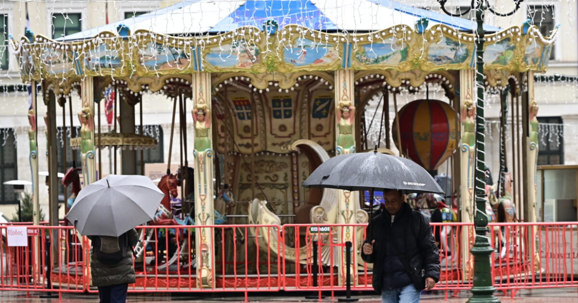 Καιρός αύριο: Μικρή πτώση της θερμοκρασίας – Τοπικές βροχές, καταιγίδες και χιόνια σε διάφορες περιοχές