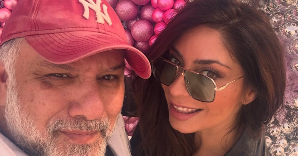 Ο Γρηγόρης Αρναούτογλου και η Νάνσυ Αντωνίου γιορτάζουν τα Χριστούγεννα στο Λονδίνο: Το άλμπουμ του ταξιδιού τους