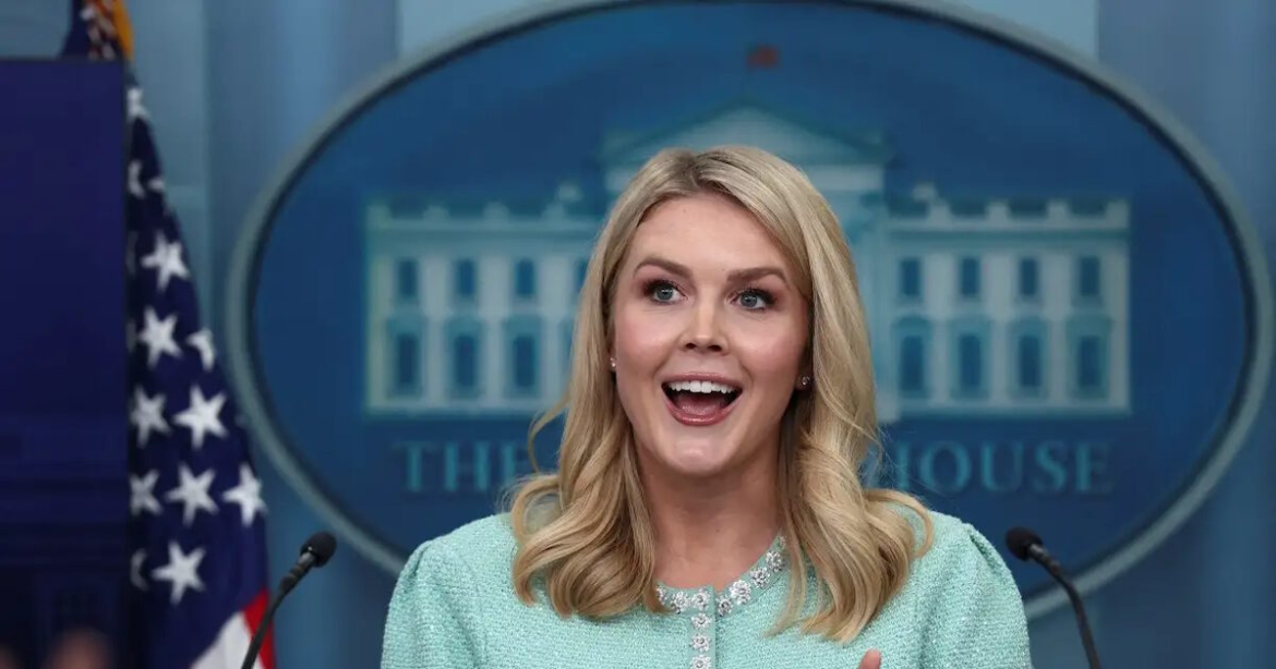 Η εκπρόσωπος του Λευκού Οίκου ανακοίνωσε ότι είναι έγκυος στο δεύτερο παιδί της