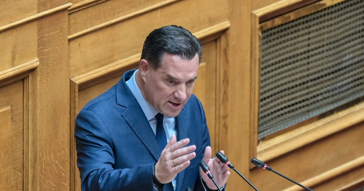 Άδωνις Γεωργιάδης: Η Ελλάδα ασφαλώς αναγνωρίζει το διεθνές ποινικό δικαστήριο αλλά αυτό δεν σημαίνει ότι θα αφήσει τη χώρα να καταστραφεί