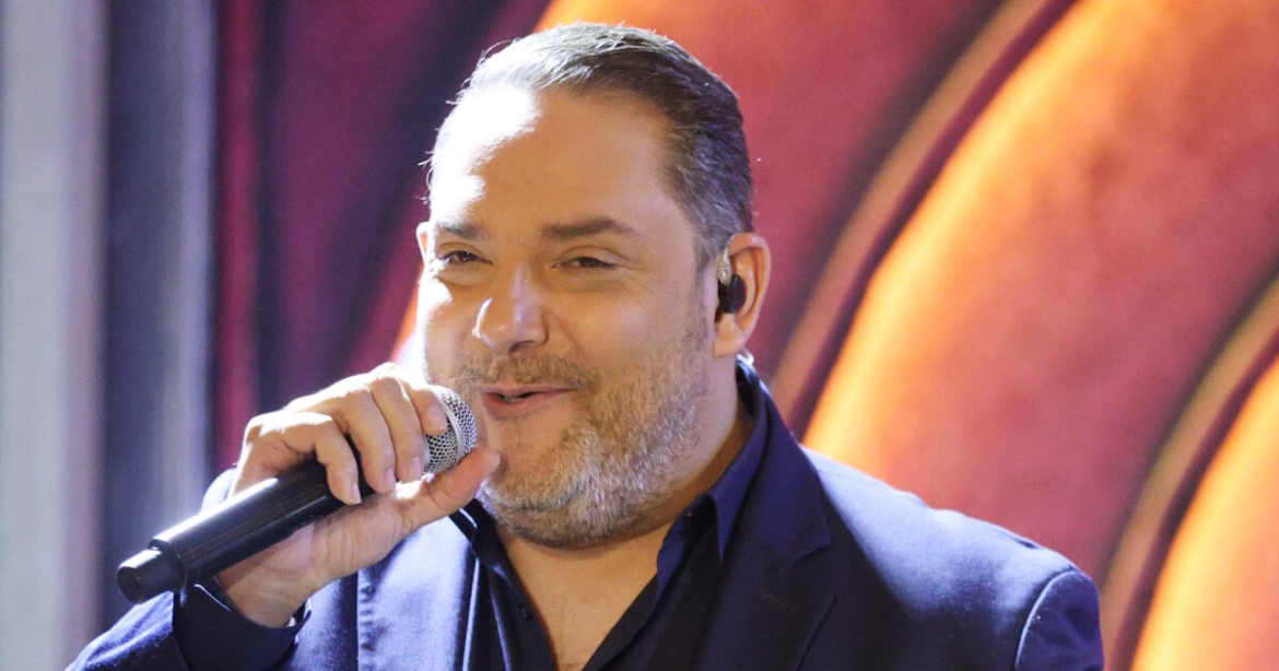 Στέλιος Διονυσίου: Είμαι πολύ χαζομπαμπάς – «Δεν θα ήθελα να είμαι γυναίκα του» σχολίασε η Τίνα Μεσσαροπούλου