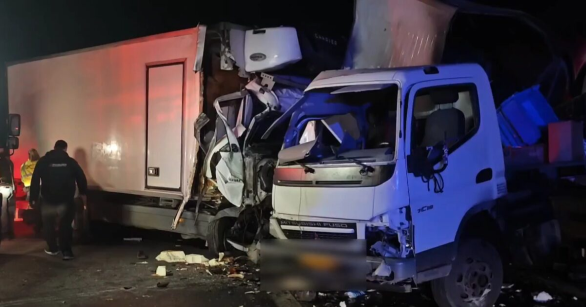 Τροχαίο μεταξύ φορτηγών στον Κηφισό: Μπλοκαρισμένη η κυκλοφορία στο ρεύμα προς Πειραιά – 2 τραυματίες