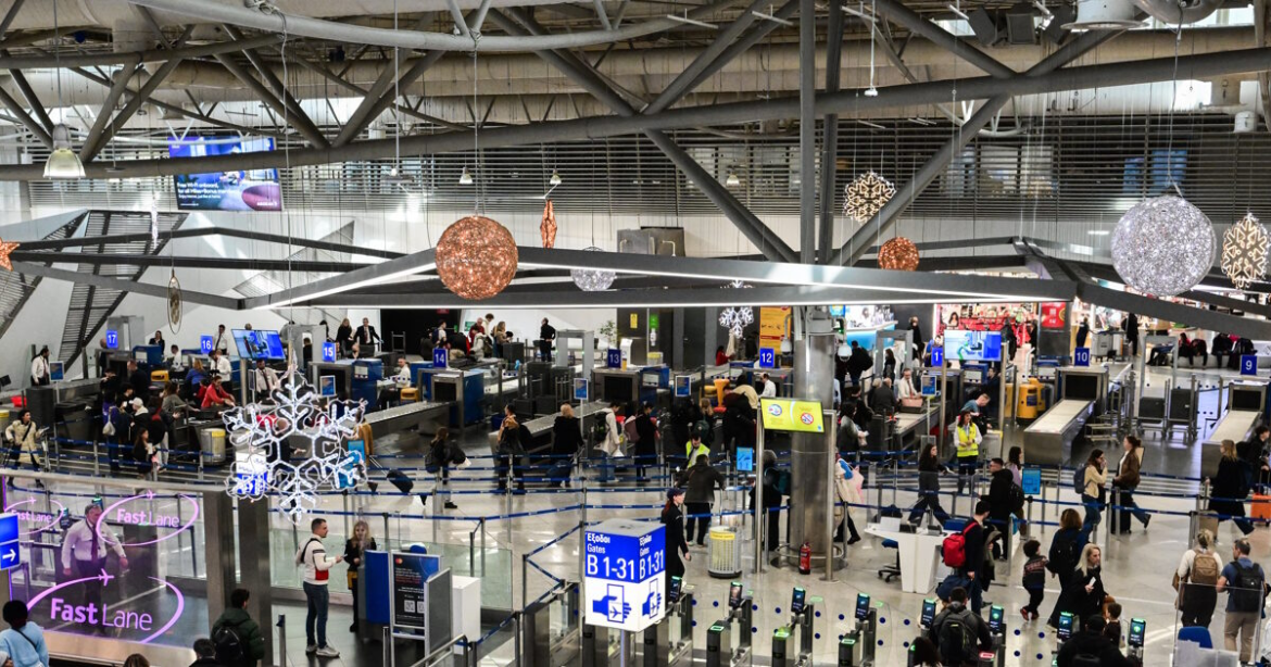 Ελεγκτές εναέριας κυκλοφορίας μετά το πόρισμα για το μπλακ άουτ στο FIR Αθηνών: «Θα υπάρξουν προβλήματα το καλοκαίρι»