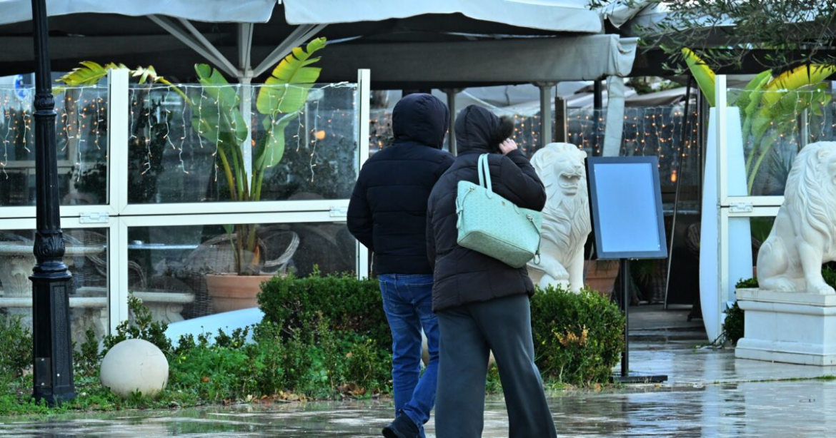Καιρός σήμερα: Μικρή πτώση της θερμοκρασίας – Τοπικές βροχές σε διάφορες περιοχές της χώρας