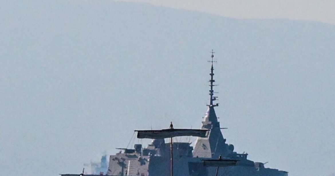 Η Ελλάδα υποδέχθηκε με δόξα και τιμές την φρεγάτα «Κίμων»: Η εντυπωσιακή άφιξη της πρώτης Belharra