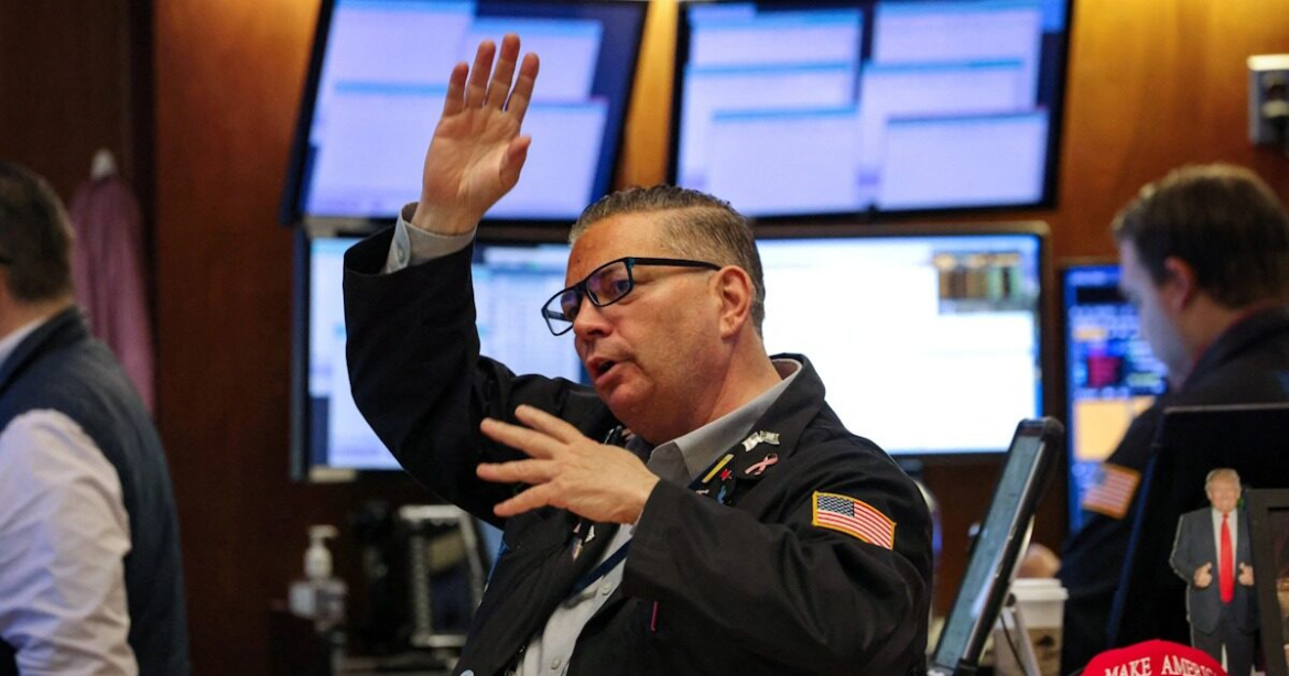 Wall Street: Ο S&P 500 έκλεισε με μικρή μεταβολή εν μέσω πληθώρας σχολίων Τραμπ